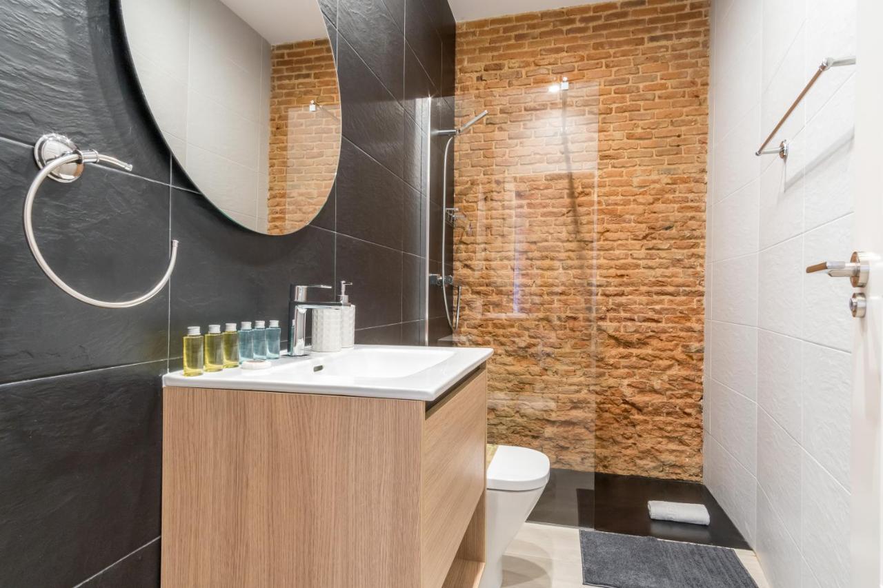2 Habitaciones 2 Banos- Moderno Y Acogedor - Imperial Madrid Bagian luar foto