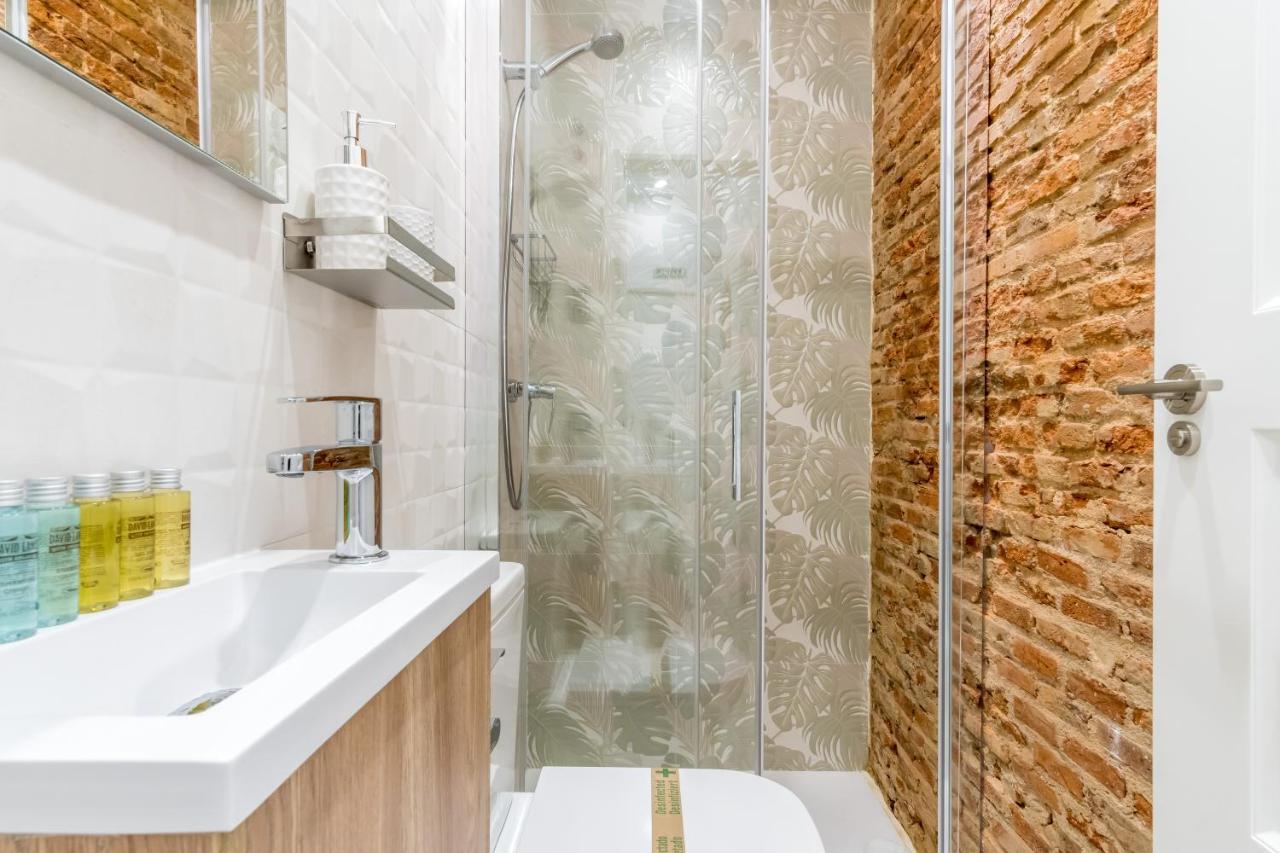 2 Habitaciones 2 Banos- Moderno Y Acogedor - Imperial Madrid Bagian luar foto